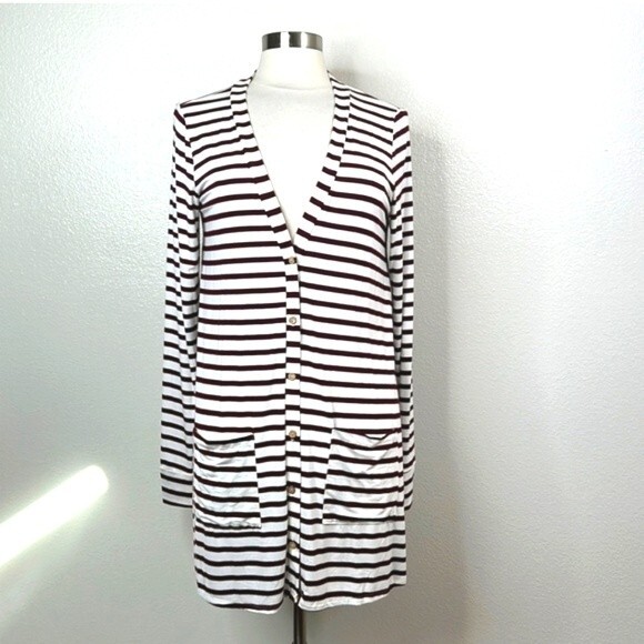 ⭐NWT Agnes and Dora Favorite Long line Cardigan M⭐ - Picture 3 of 10